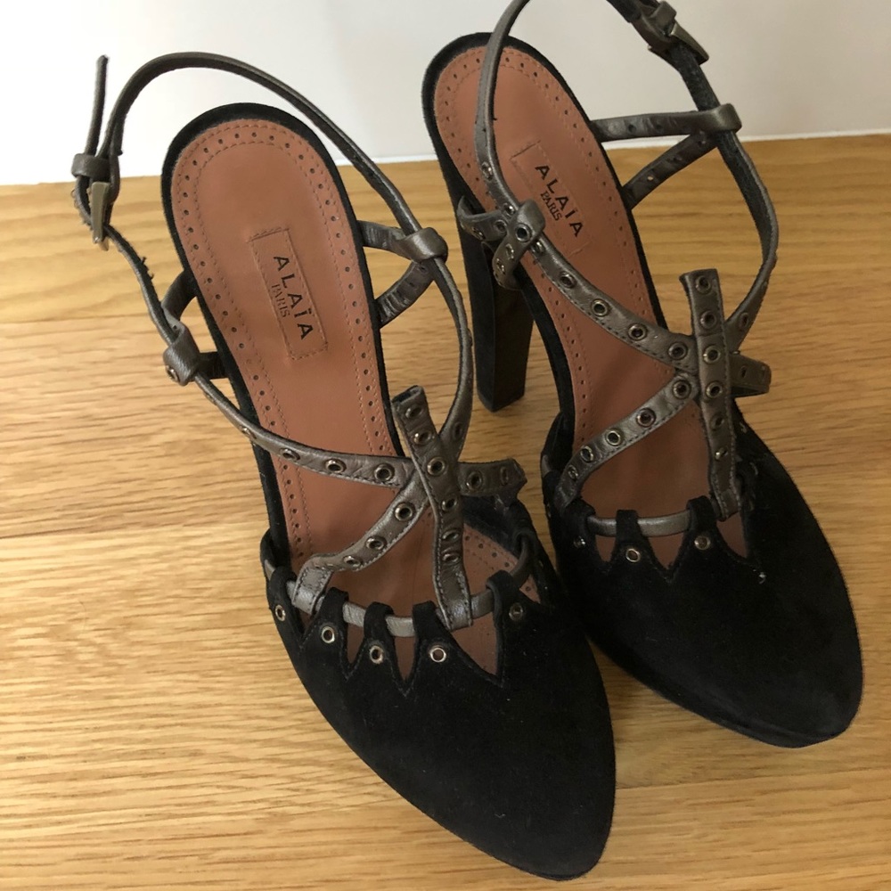 ALAÏA bandage platform pumps